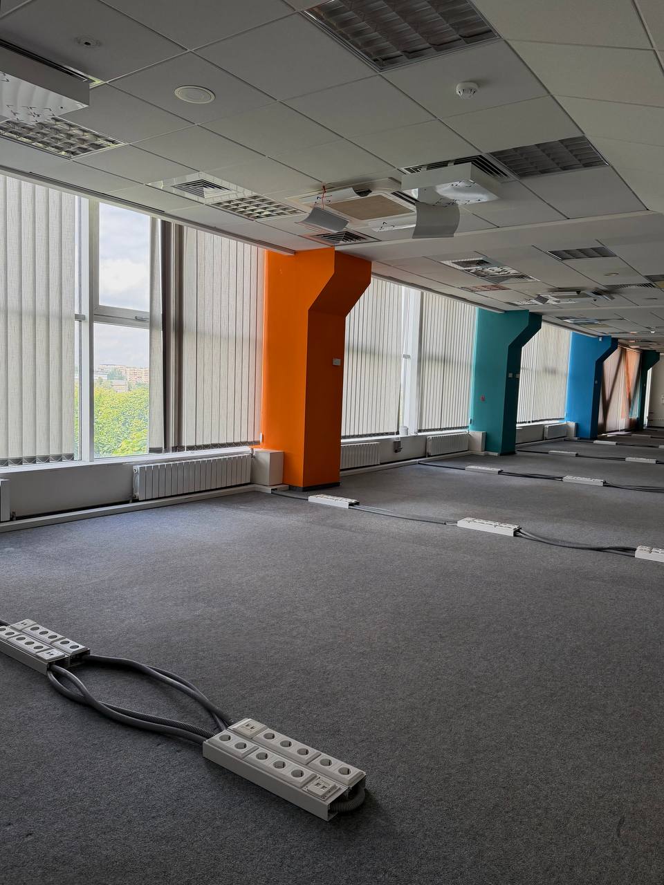 OFFICE FOR RENT, 250m² 4st FLOOR, BC IRVA 1